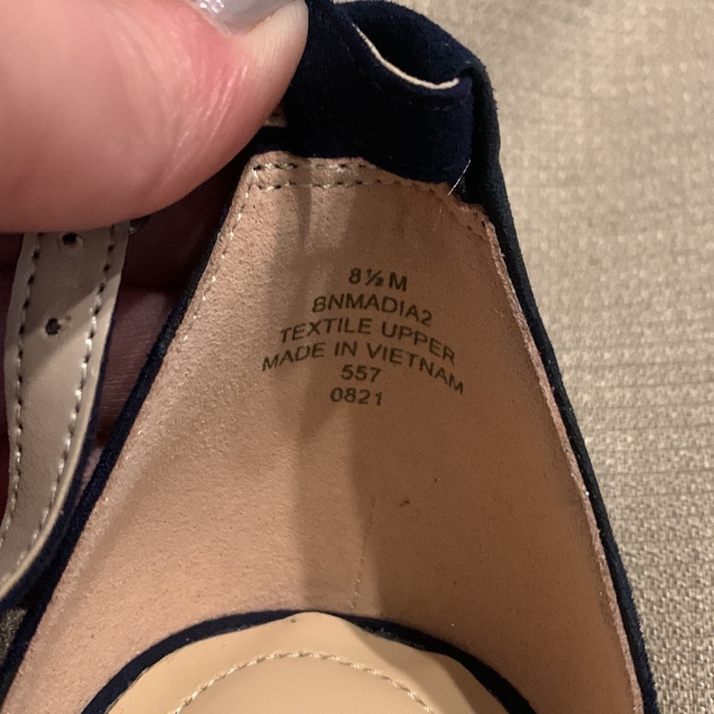 Bandolino Madia 2 Ankle Strap Sandal - Picture 6 of 11